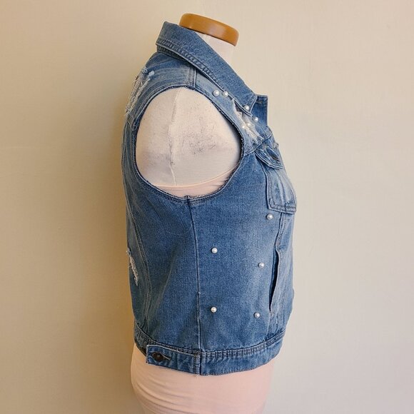 Live a Little Y2K Pearl and Lace Distressed Denim Vest - Picture 4 of 10